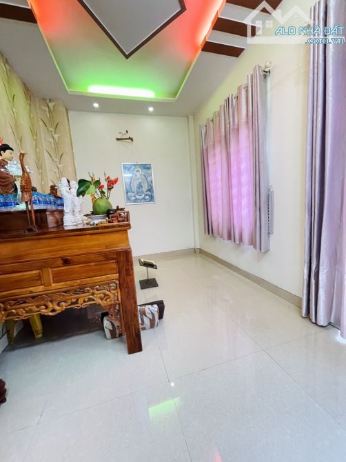 NGỘP BANK Nhà 3 tầng KHU PHÂN LÔ đường ĐẠI HẢI 3 xã XTT H. HÓC MÔN dt 90m2(5x18) Đường 12m - 9
