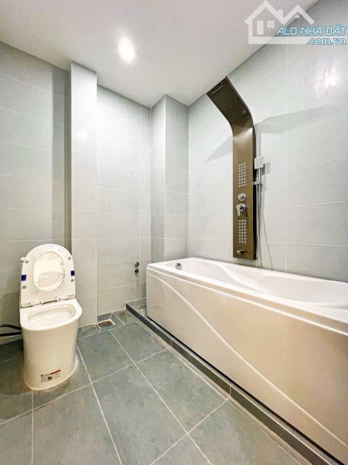 NẮM CHÍNH CHỦ BÁN NHÀ 3 TẦNG MẶT TIỀN ĐƯỜNG D4 KHU HỒNG LOAN - 9
