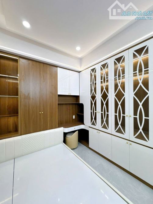 NẮM CHÍNH CHỦ BÁN NHÀ 2 TẦNG HẺM 137 HOÀNG QUỐC VIỆT - 9