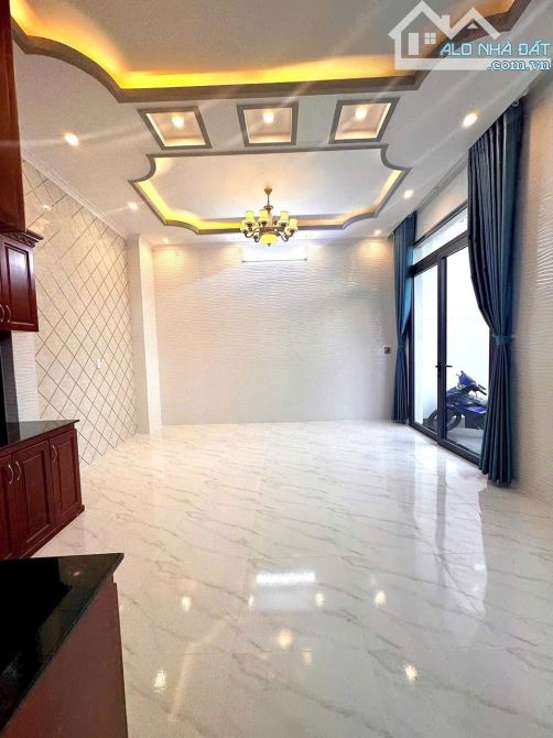 NẮM CHÍNH CHỦ BÁN NHÀ 2 TẦNG HẺM 28 HUỲNH PHAN HỘ - 9