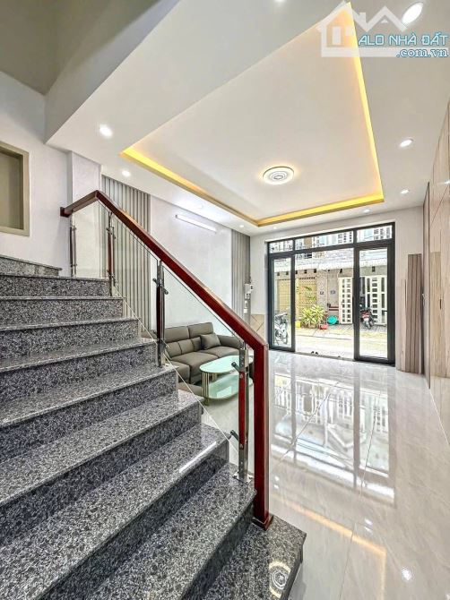 CẦN BÁN NHÀ 3 TẦNG MẶT TIỀN ĐƯỜNG SỐ 23 KHU THỚI NHỰT - 9