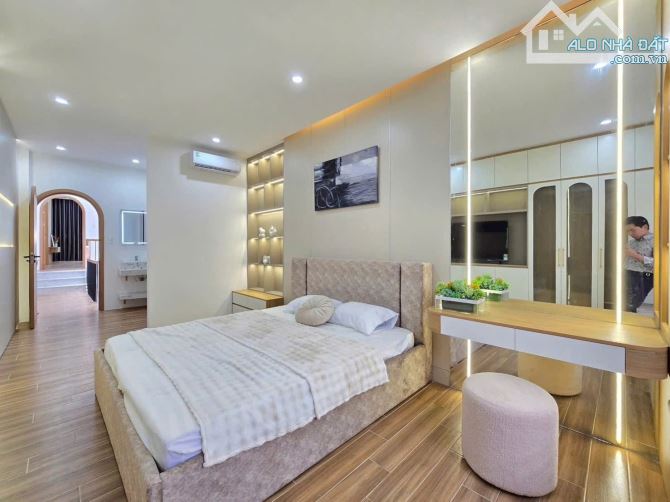 🏠 Bán homestay 4 tầng hồ bơi đường tô tô tránh nhau gần biển Mỹ Khê. Phước Mỹ. Sơn Trà. Đ - 9