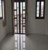 Bán Nhà Mặt Tiền hẻm Lô góc, 40m2, 2 Tầng, ngang 4,2m Đường thông sằm uất