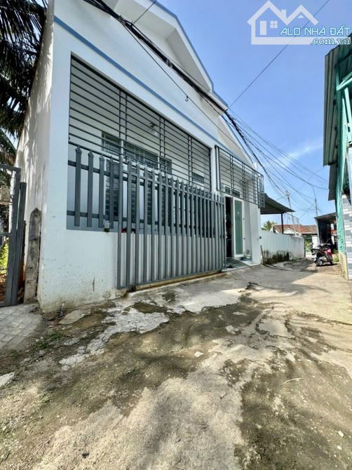 Bán nhà cấp 4 đường Hương Lộ 45 ngay TT Xã Diên Phú - Kết nối QL-1A chỉ 200m. Sổ Đỏ CC