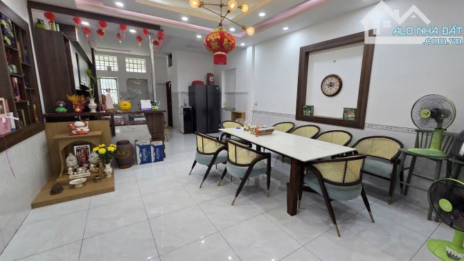 Bán nhà tâm huyết 1 trệt 2 lầu KDC Tân Phong, TP Biên Hoà. 5x19,5m 97m. Giá 5,2 tỷ có tl.