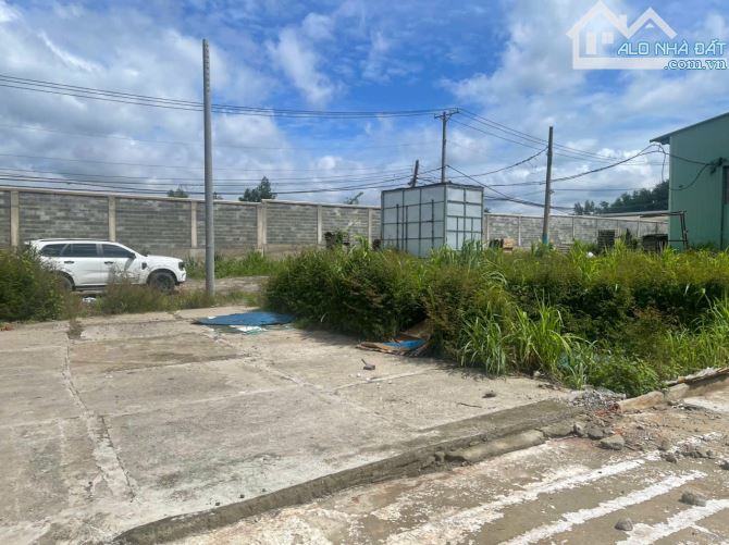 B.án 2350m2 góc 2 mặt tiền. Đã có skc. Hố Nai 3 Đồng Nai