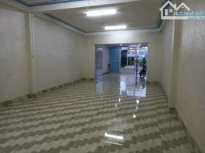 BÁN GẤP NHÀ 1 TRỆT 1 LẦU Mặt tiền đường Võ Văn Kiệt - TPTV