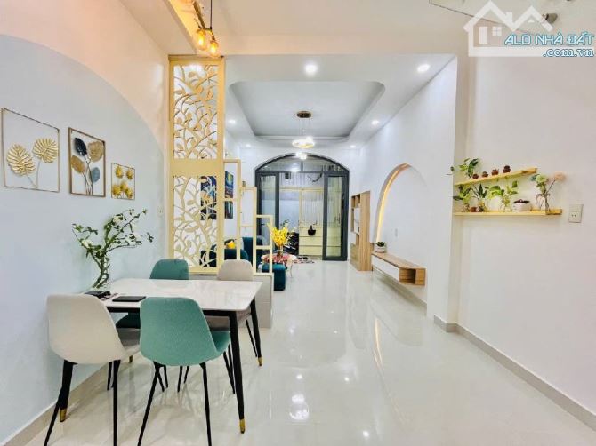 Duy Tân – Huỳnh Văn Bánh – 38m²– Nhà Mởi TẦNG FULL NỘI THẤT CAO CẤP 1 Trệt 1 Lửng 1 Lầu –