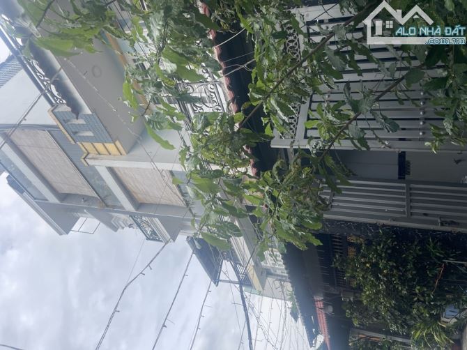 💙💙NHÀ 2 TẦNG HƯƠNG LỘ 2 GIÁP TÂN PHÚ, QUẬN 6 . 55m2 🪙5,4 tỷ TL. HẺM 🚗 4m. Chỉ vài thùn