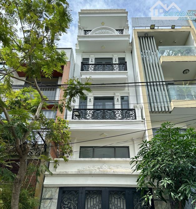 Cho Thuê nhà 5 Tầng  Gần Chợ Long Trường Khu Đông Tăng Long - Chỉ 10 triệu/tháng.