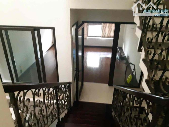 NHÀ 3T_ĐƯỜNG 5.5M_VỈA HÈ 3M_HÀ HUY TẬP_GẦN TRẦN CAO VÂN_DT 96M2_NGANG 5M_CHỈ 6.8 TỶ