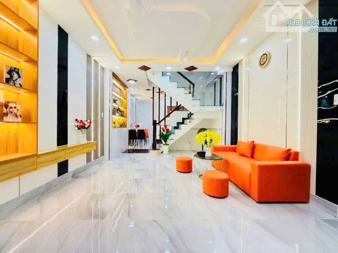 Bán nhà Hẻm xe hơi, 4m x 11m, Phạm Văn Chiêu, 2 Tầng, 5 Tỷ nhỉnh