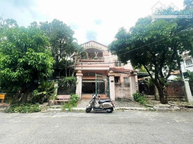 GÒ VẤP, BIỆT THỰ VEN SÔNG VÀM THUẬT, ĐƯỜNG NGUYỄN OANH, DT 13x17m
