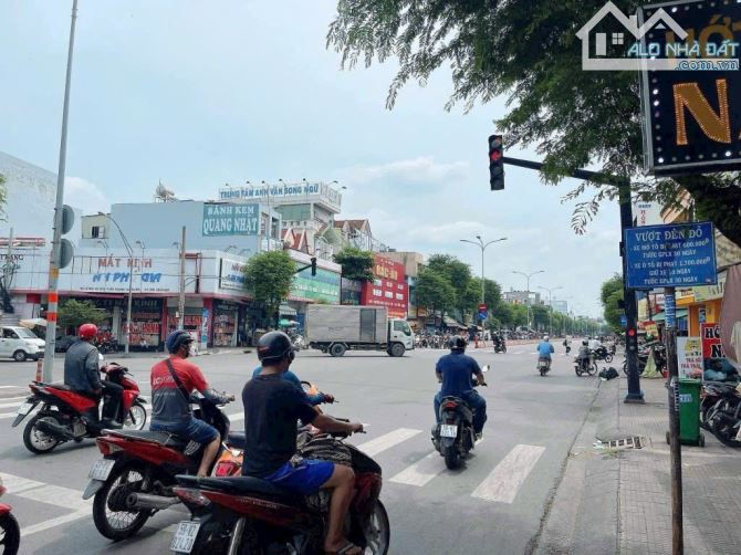 Nhà mặt tiền KD Tân Phú-Đường 30M-Gần AEON-Lê Trọng Tấn-P.Tây Thạnh-68m2-4x17-DTSD 136m2