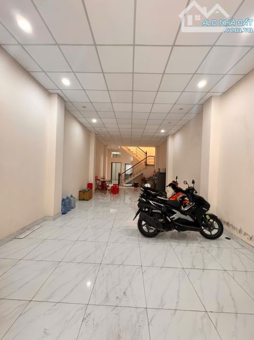 Nhà gần BV Thống Nhất, Lý Thường Kiệt, DT 4.8x19, 90m2, chỉ 8.x tỷ