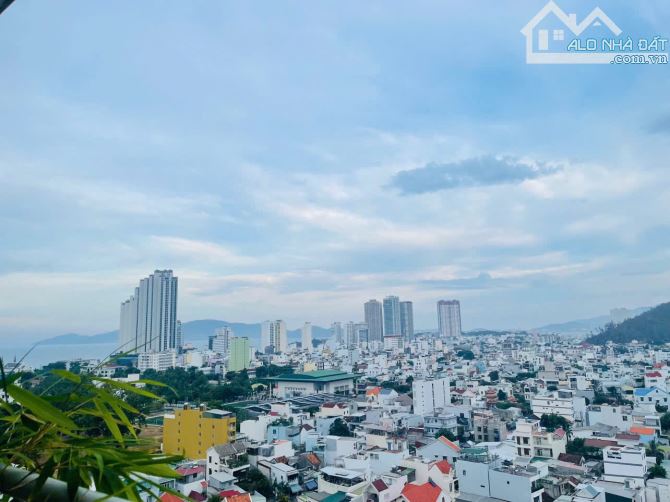 Bán căn hộ view xéo biển, có sẵn nội thất, sổ đỏ sở hữu lâu dài giá chỉ 1 tỷ 890 triệu