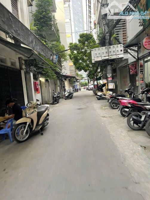 BÁN NHÀ Minh Khai - Nhà mới ở liền - 5 Tầng - ôtô gần ba gác chạy thông - GIá chỉ 5.65 tỷ