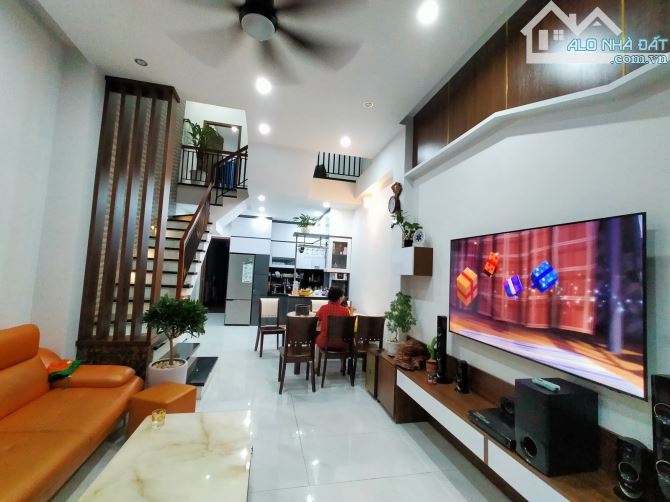 CHỦ BÁN GẤP – NHÀ ĐẸP MỚI XÂY – GIÁ CỰC TỐT - KHÁI TÂY 1