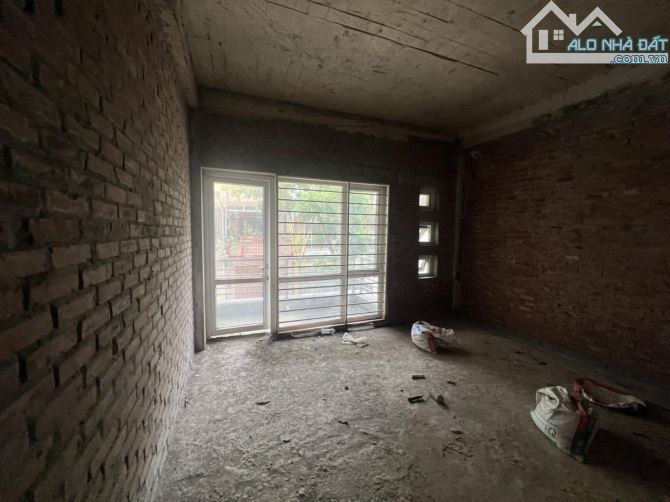 bán nhà  Lk – kđt Văn phú , 4T xây thô,KD đỉnh