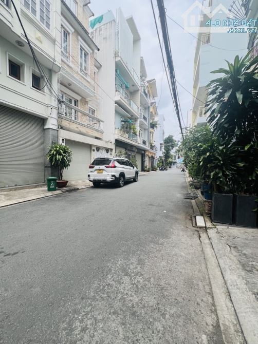 🏡 G.ẤP bán giảm 500tr chỉ còn 7tỷ hơn xíu. Nhà 5x20m. 3 tầng.1 sẹt Nguyễn Ảnh Thủ.