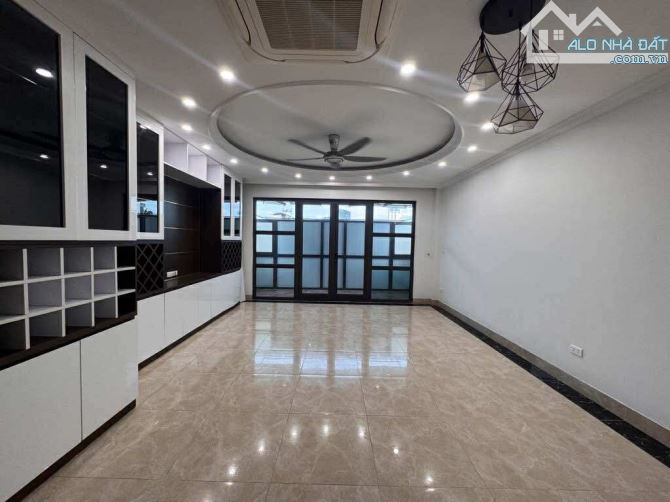TRUNG TÂM ĐỐNG ĐA - THANG MÁY - GARA - Ô TÔ TRÁNH - PHÂN LÔ BÀN CỜ -  60M2 X 7T - 5MT