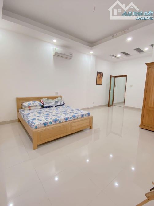 ĐỊNH CƯ MỸ TÔI CẦN BÁN CĂN NHÀ HẺM ĐƯỜNG NGUYỄN THIỆN THUẬT QUẬN 3 46M2/3TY380 SHR