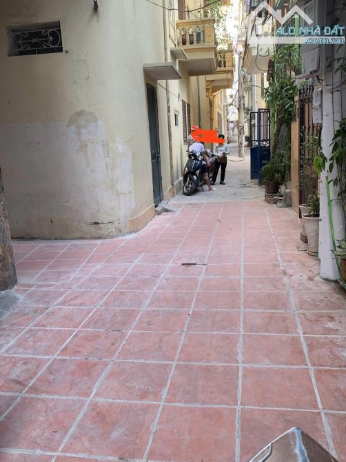PHÂN LÔ VF3 LÙI CỬA GẦN NGÕ MINH KHAI- 34M- 6 TỶ 1