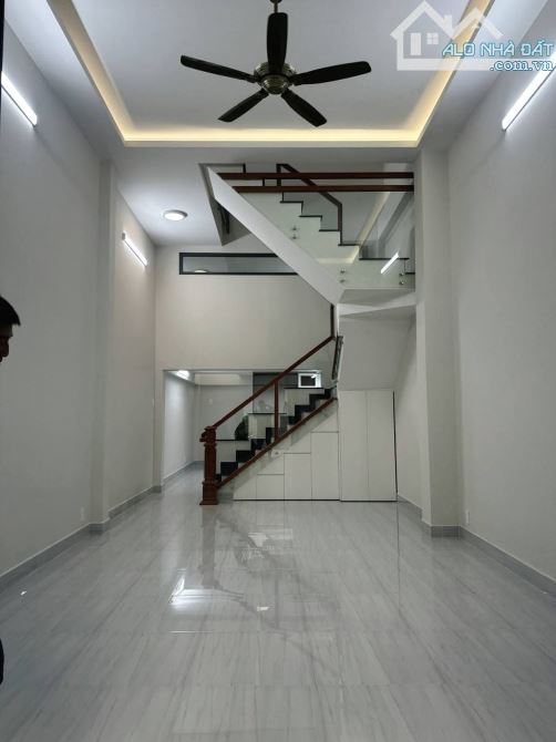 Nhà Đẹp Hẻm Xe Hơi Khu Vườn Lài, Tân Phú, 56 m2, 3 Tầng, 3 PN, Chỉ 7 Tỷ 7