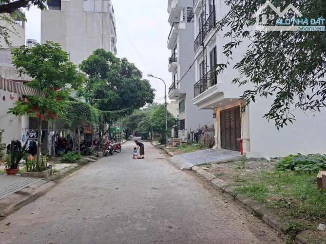 Bán Đất dịch vụ khu B Yên Nghĩa – 44m² Vị trí đẹp, hạ tầng đồng bộ, đường trước nhà rộng