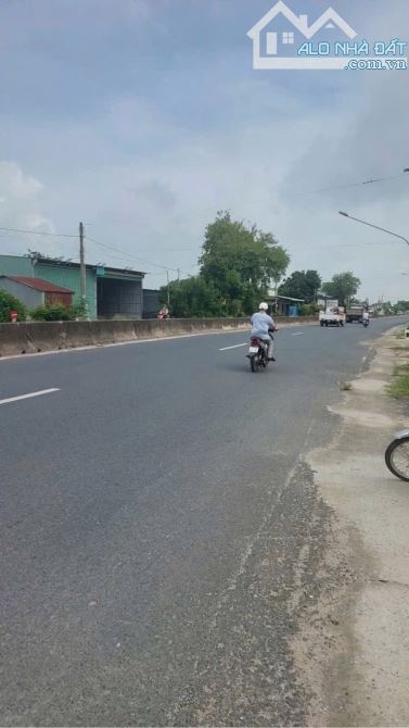Ban 4,6 mẫu mặt tiền Ql 22 cẩm giang gò dầu chỉ 75 tỷ