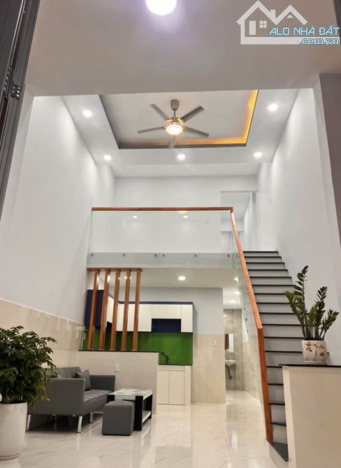 BÁN NHÀ 2 TẦNG MỚI – HẺM XE HƠI – NGAY NGUYỄN THỊ TÚ