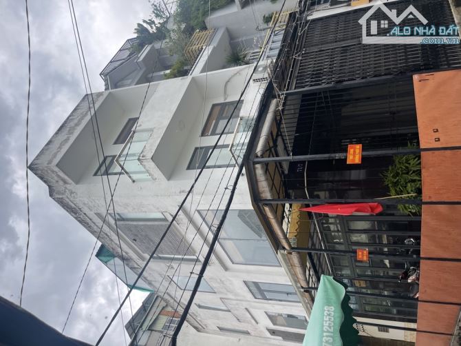 ✅GIÁP Q1,NHÀ LÔ GỐC 2 MT NGAY NGÔ TẤT TỐ ,3 TẦNG ,90M2 .GIÁ CHỈ HƠN 8 TỶ  Vị trí: Ngô Tất
