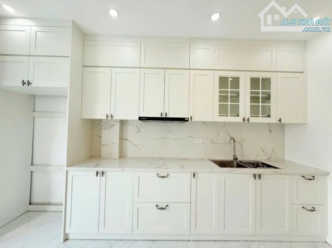 Bán nhà Xuân Đỉnh, 32m2 giá 12.3 tỷ !