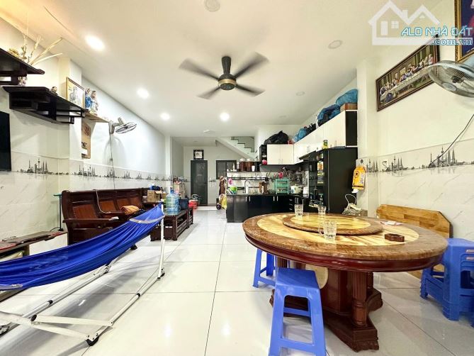 TÊN LỬA-100M2(5x20)-3TẦNG BTCT-6PN-HXH ĐỖ CỬA 6M THÔNG-SÁT MT-BÌNH TÂN GIÁP Q6-CHỈ 9.X TỶ