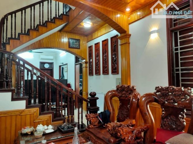 Nhà Dân Xây Kim Giang, Ô Tô Vào Nhà 120m, 4 Tầng , Mặt Tiền 8m