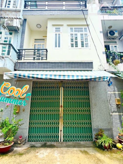 Vị Trí Đẹp Ngang 5 x 12m 2 Lầu 3PN Đường Lê Văn Quới Hẻm 6m đẹp