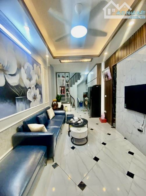 HOÀNG HOA THÁM -35M x 5 TẦNG - NHÀ DÂN XÂY- NGÕ NÔNG - FULL ĐỒ - NHỈNH 6 TỶ