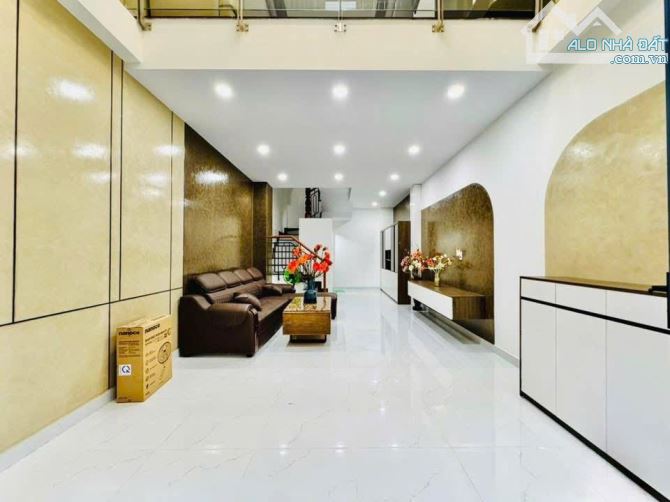 Còn Duy Nhất 1 Căn Giá Siêu Rẻ, Chính Chủ 1 Đời Tại Lê Quý Đôn, Quận 3/ 68,8m2/ Giá 3 Tỷ 5