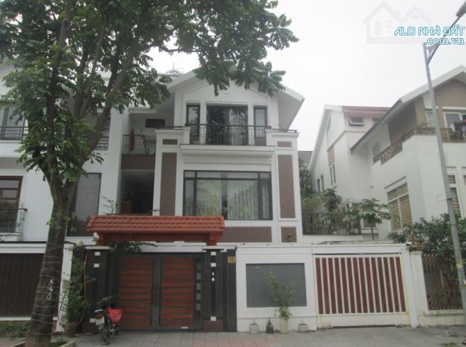 Bán nhà Lideco view công viên gần Vinhomes wonder city 140m2 chỉ 18.x tỷ.