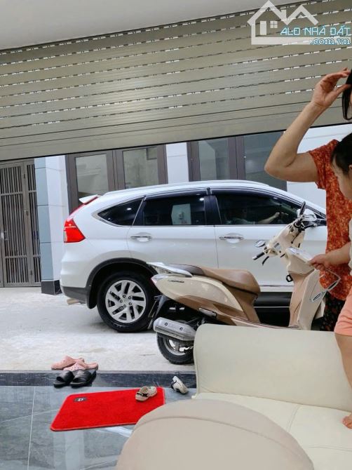 ÁN NHÀ ĐỊNH CÔNG THƯỢNG.NỞ HẬU.Ô TÔ VÀO NHÀ.28M/7.x  Tỷ        .