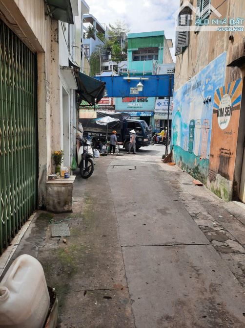 NGAY CHỢ HÒA HƯNG, CÁCH LỘ TÔ HIẾN THÀNH 10M. NHÀ HẺM 42M2, 2 TẦNG, GIÁ CHỈ 5,7 TỶ.