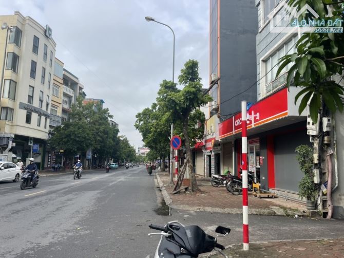 85m2 phố Ngô Xuân Quảng - Gia Lâm - ô tô - chỉ nhỉnh 8 tỷ