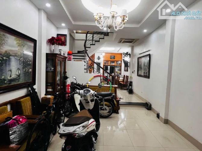 BÁN NHÀ MỄ TRÌ THƯỢNG – ÔTÔ – MẶT TIỀN ĐẸP – 52M² – 5 TẦNG – 10.8 TỶ (ATL9151)