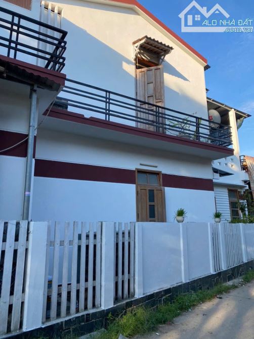 BÁN NHÀ 2 TẦNG 2 MẶT TIỀN MỸ THƯỢNG HUẾ