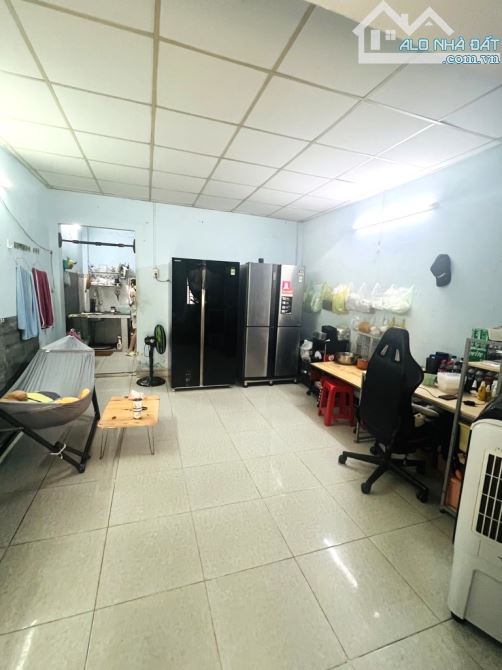 NGAY 26 THÁNG 3 GẦN AEON TÂN PHÚ - NHÀ 2 TẦNG HẺM XE TẢI THÔNG - 33M2(4x8.1). CHỈ HƠN 3 TỶ