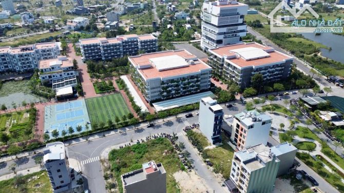 Độc Quyền bán 180m2(7,5x24) khu FPT Đà Nẵng sạch đẹp giá 7ty2