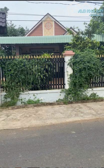 Bán đất sào sẵn thổ cư đường Láng Lớn- Suối Nghệ xã Ngãi Giao(Suối Nghệ), tp Hồ Chí Minh