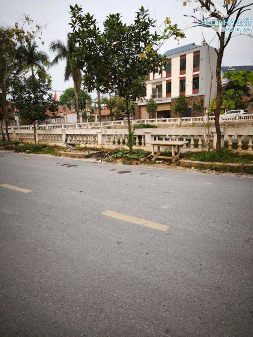 📌 BÁN ĐẤT ĐA TỐN – KINH DOANH – VIEW HỒ – Ô TÔ TRÁNH  💥