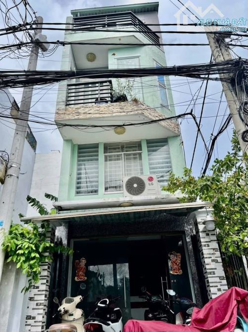 NHÀ 4 TẦNG CĂN GÓC 2 MẶT TIỀN  44M2, HẺM XE HƠI ĐẬU CỬA. GẦN SIÊU THỊ METRO, NGUYỄN THỊ