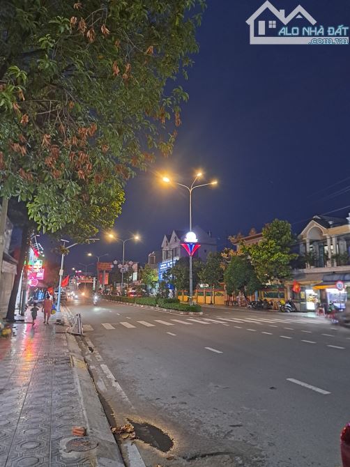 BÁN NHÀ MẶT TIỀN NGUYỄN AN NINH- DĨ AN 157M2 - 2TẦNG - MẶT TIỀN KINH DOANH CHỈ 17,9 TỶ
